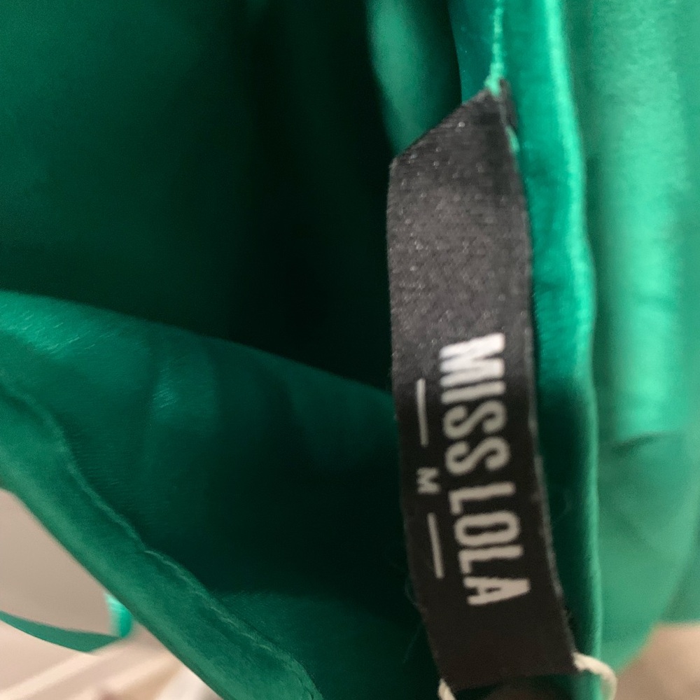 Miss Lola  Elegant Green Evening Dress - Picture 5 of 7